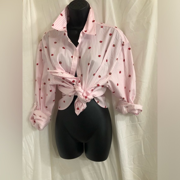 Nine West Tops - Nine West pink white striped strawberry button down menswear shirt size large